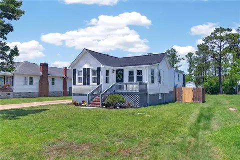 45 Messick Rd, Poquoson, VA 23662