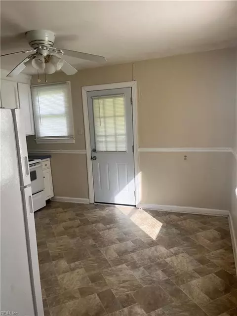 2814 Rosalee Dr, Hampton, VA 23661 photo 12