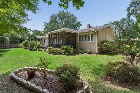Exterior - 3309 Mapleton Cres, Chesapeake, VA 23321 photo 6 of 10