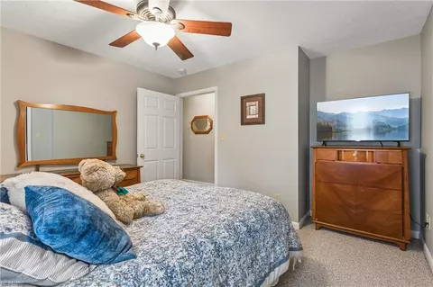 Bedroom - 3309 Mapleton Cres, Chesapeake, VA 23321 photo 4 of 4