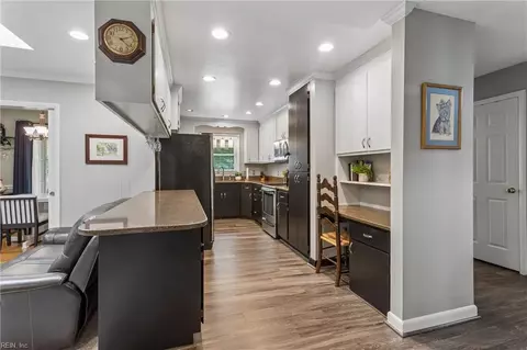 Kitchen - 3309 Mapleton Cres, Chesapeake, VA 23321 photo 1 of 4