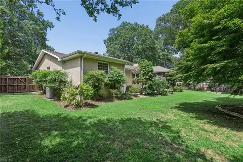 Exterior - 3309 Mapleton Cres, Chesapeake, VA 23321 photo 9 of 10