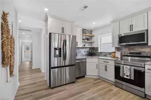 Kitchen - 4100 3rd St, Chesapeake, VA 23324 photo 3 of 3