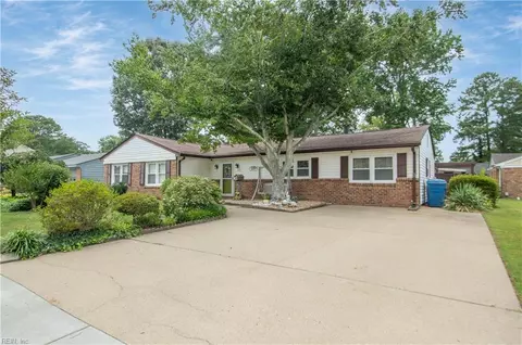 409 Old Forge Ct, Virginia Beach, VA 23452