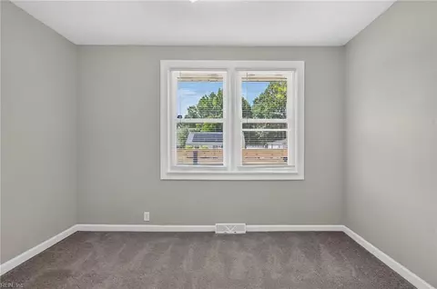 Bedroom - 435 Rogers Ave, Hampton, VA 23664 photo 6 of 8