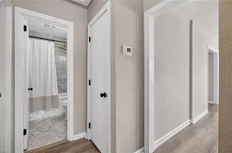 Entry Way - 435 Rogers Ave, Hampton, VA 23664 photo 2 of 2