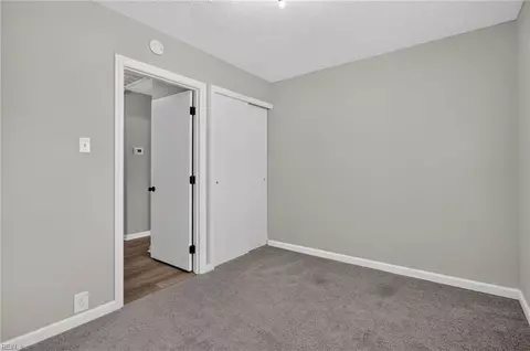 Bedroom - 435 Rogers Ave, Hampton, VA 23664 photo 7 of 8