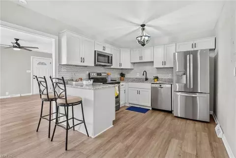 Kitchen - 435 Rogers Ave, Hampton, VA 23664 photo 1 of 4