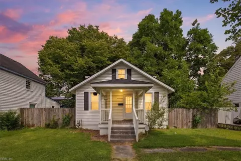 91 Gillis Rd, Portsmouth, VA 23702