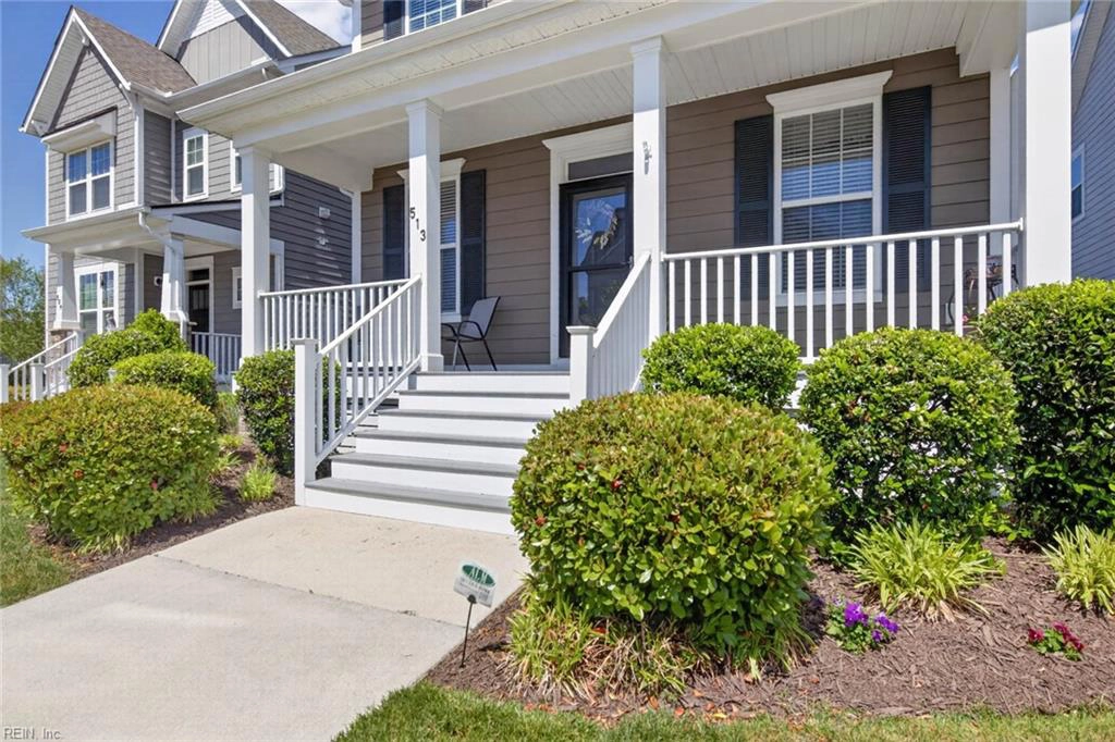 Exterior - 513 Simpson Ln, Chesapeake, VA 23323 photo 3 of 9