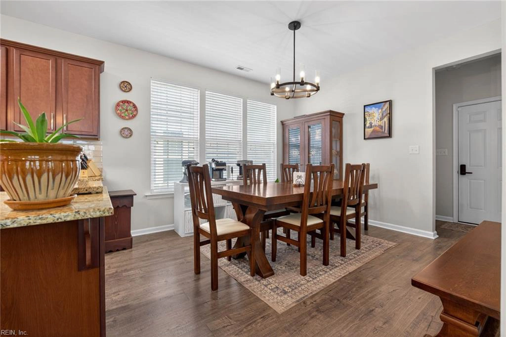 Dining - 513 Simpson Ln, Chesapeake, VA 23323 photo 1 of 3