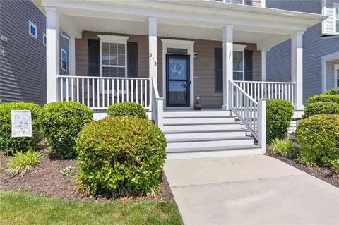 Exterior - 513 Simpson Ln, Chesapeake, VA 23323 photo 4 of 9