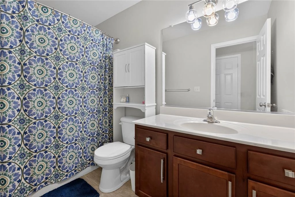 Bath - 513 Simpson Ln, Chesapeake, VA 23323 photo 3 of 3