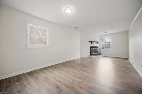 Living - 7416 Davidson St, Norfolk, VA 23513 photo 3 of 6
