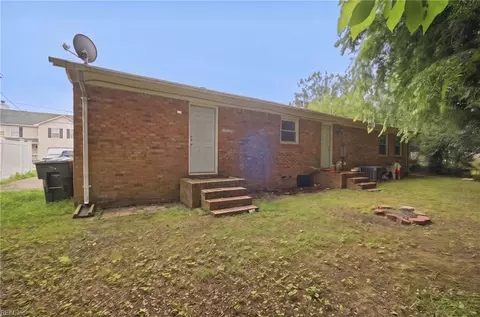 Exterior - 7416 Davidson St, Norfolk, VA 23513 photo 2 of 3