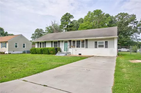 Exterior - 129 Cynthia Dr, Hampton, VA 23666 photo 2 of 11