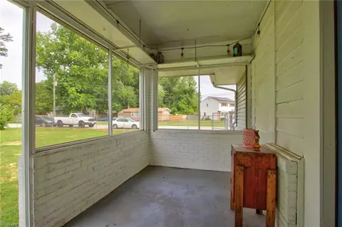 Exterior - 129 Cynthia Dr, Hampton, VA 23666 photo 5 of 11