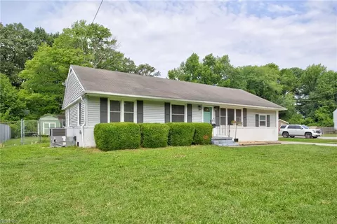 Exterior - 129 Cynthia Dr, Hampton, VA 23666 photo 3 of 11