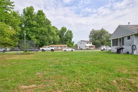 Exterior - 129 Cynthia Dr, Hampton, VA 23666 photo 11 of 11