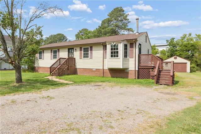 19 Freeman Dr #A, Poquoson, VA 23662