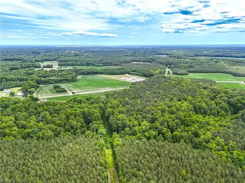 47 Ac Colonial Trl W, Surry County, VA 23881 photo 14