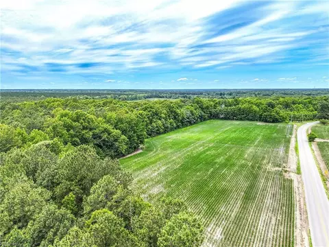 47 Ac Colonial Trl W, Surry County, VA 23881 photo 7