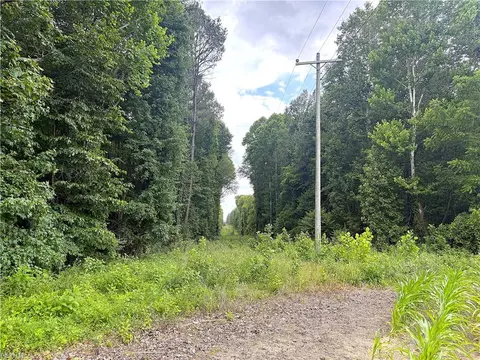 47 Ac Colonial Trl W, Surry County, VA 23881 photo 16
