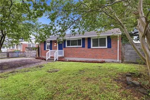 1303 Yeadon Rd, Chesapeake, VA 23324