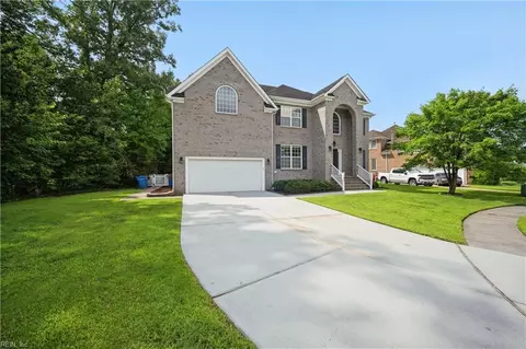 Exterior - 145 Sinclair Ln, Chesapeake, VA 23322 photo 6 of 6