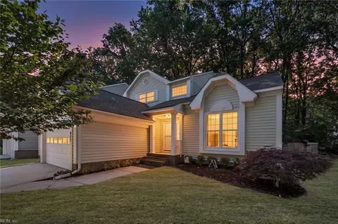 927 Thatcher Way, Chesapeake, VA 23320