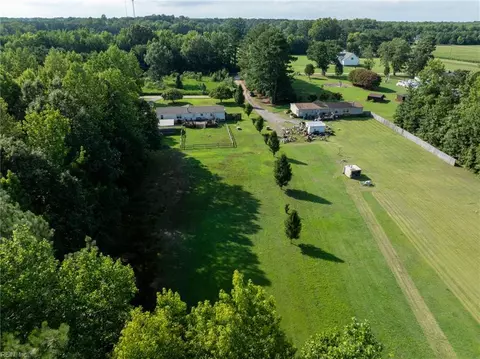 View/Area - 185 Jenkins Neck Rd, Dutton, VA 23050 photo 6 of 11