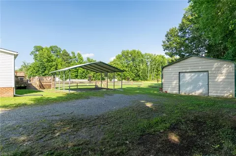 Exterior - 185 Jenkins Neck Rd, Dutton, VA 23050 photo 2 of 5