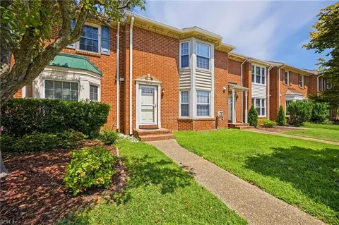 1010 Tottenham Ln, Virginia Beach, VA 23454