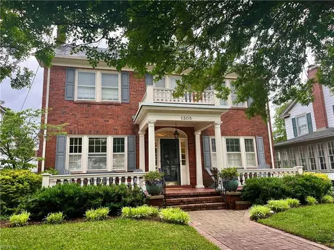 1305 Armistead Bridge Rd, Norfolk, VA 23507