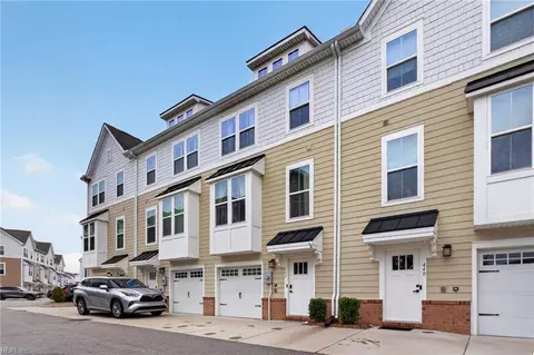 442 Westport St, Norfolk, VA 23505