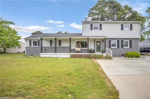 Exterior - 421 Plummer Dr, Chesapeake, VA 23323 photo 1 of 2