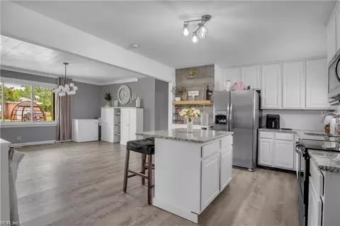Kitchen - 421 Plummer Dr, Chesapeake, VA 23323 photo 2 of 2