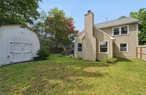 Exterior - 111 Dunn Cir, Hampton, VA 23666 photo 2 of 4