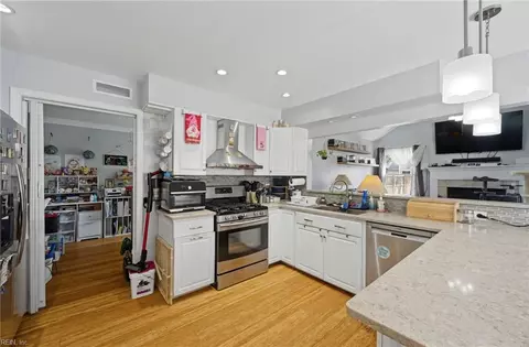 Kitchen - 111 Dunn Cir, Hampton, VA 23666 photo 2 of 2