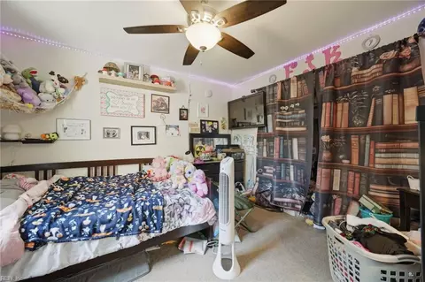 Bedroom - 111 Dunn Cir, Hampton, VA 23666 photo 2 of 4