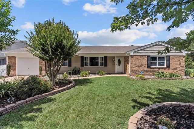 5112 Clear Lake Cir, Virginia Beach, VA 23464