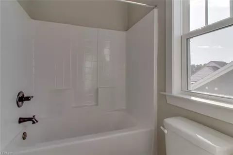 Bath - 2217 Nantucket Ave, Chesapeake, VA 23321 photo 5 of 7