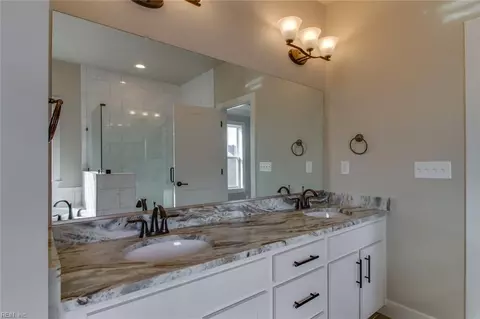 Bath - 2217 Nantucket Ave, Chesapeake, VA 23321 photo 2 of 7