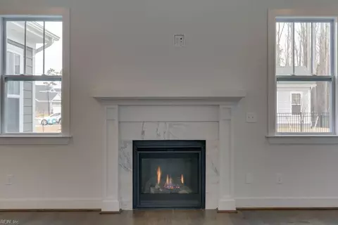 Living - 2217 Nantucket Ave, Chesapeake, VA 23321 photo 9 of 9
