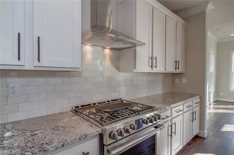 Kitchen - 2217 Nantucket Ave, Chesapeake, VA 23321 photo 4 of 4