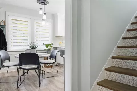 Entry Way - 3818 Wayne Cir, Norfolk, VA 23513 photo 1 of 4