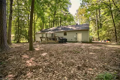 Exterior - 7015 Seawell Ave, Gloucester, VA 23061 photo 7 of 8