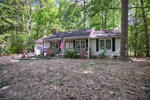 Exterior - 7015 Seawell Ave, Gloucester, VA 23061 photo 4 of 8