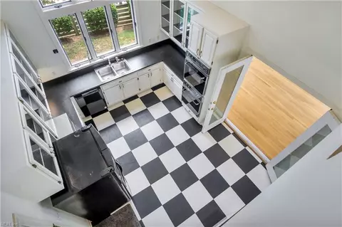 Kitchen - 60 N Willard Ave, Hampton, VA 23663 photo 5 of 5