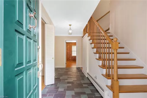 Entry Way - 60 N Willard Ave, Hampton, VA 23663 photo 1 of 2